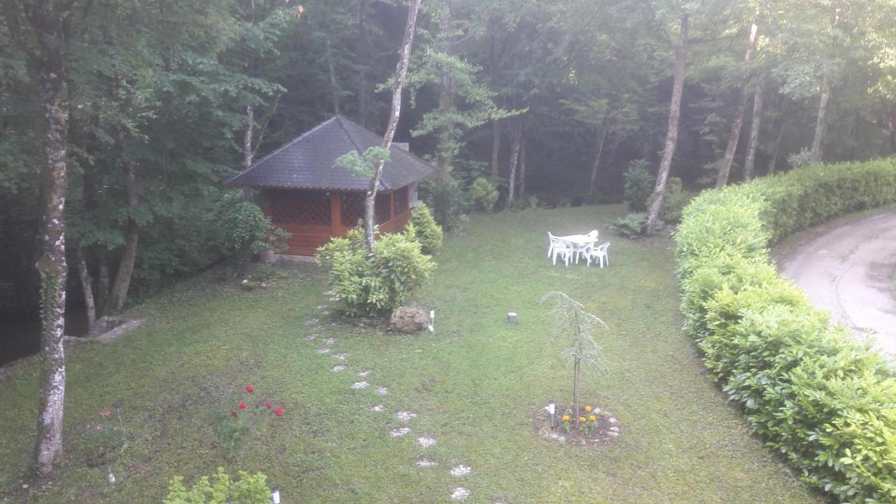 Mobile Home Slapnica U Parku Prirode Zumberak Krasic Экстерьер фото